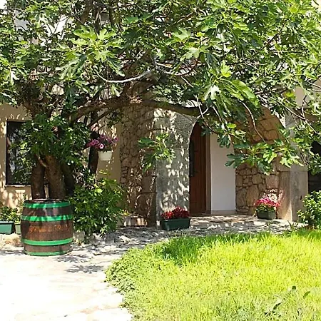 بيت للعطل Bartola Grižane