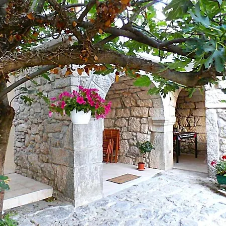 Bartola بيت للعطل