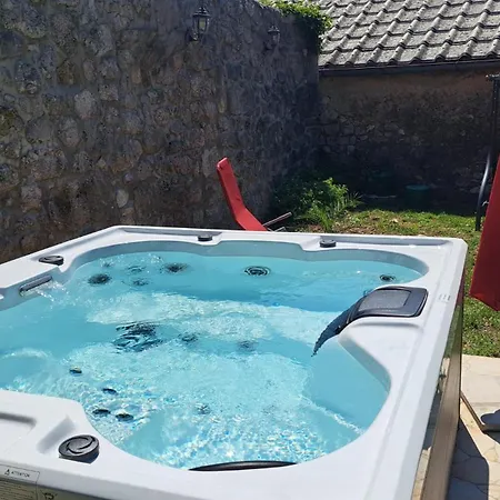 Bartola بيت للعطل