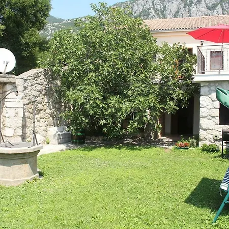 Nyaraló Bartola *