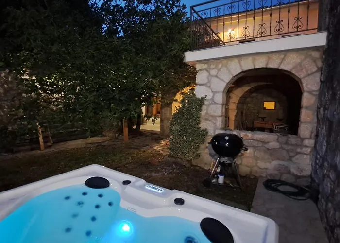 Bartola Holiday home