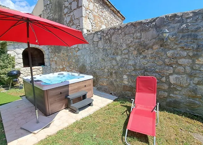 Holiday home Bartola